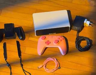 Продам аксессуары для Nintendo Switch OLED