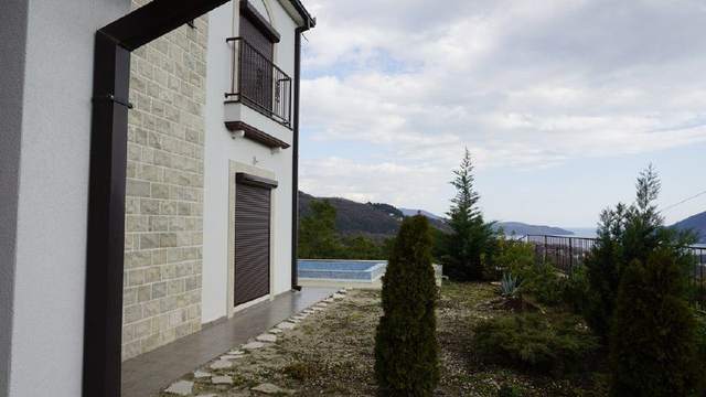 🏡 Вилла с 3 спальнями · Херцег-Нови · €549 900 — фото 6 из 10