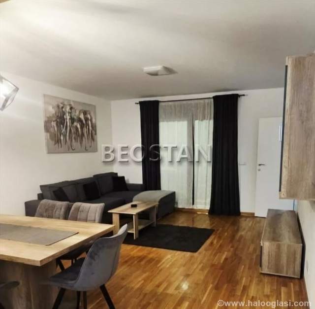 🔗Zemun, dvorište, pet friendly, parking — фото 2 из 2