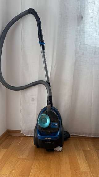 Продам пылесос Philips