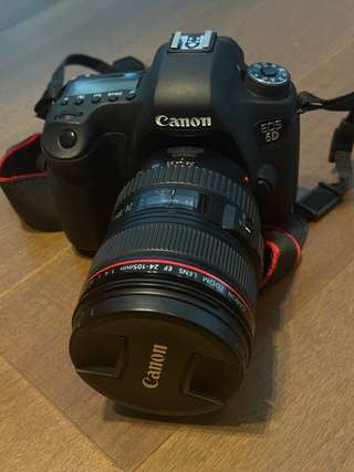 CANON EOS 6D + объектив 24-105мм + оригинальная зарядка, два аккумулятора и су