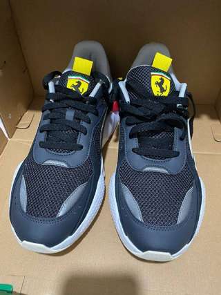 Продам мужские кроссовки PUMA FERRARI RS-X