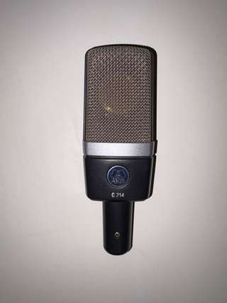 AKG C214 — конденсаторный студийный микрофон