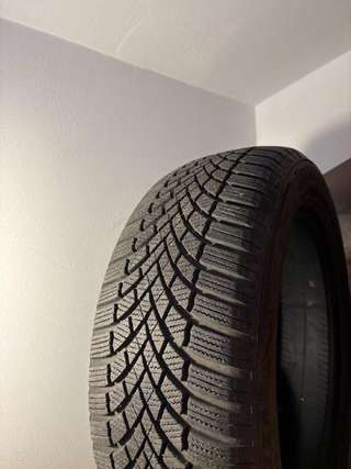 Продам зимние шины Bridgestone Blizzak LM[контакт скрыт] R16