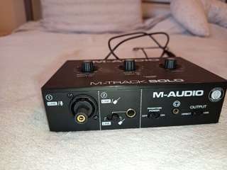 Продам аудио интерфейс M-Audio M-track Solo