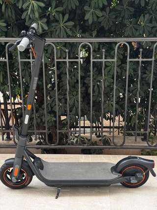 продаю самокат Segway Ninebot F65I в отличном состоянии