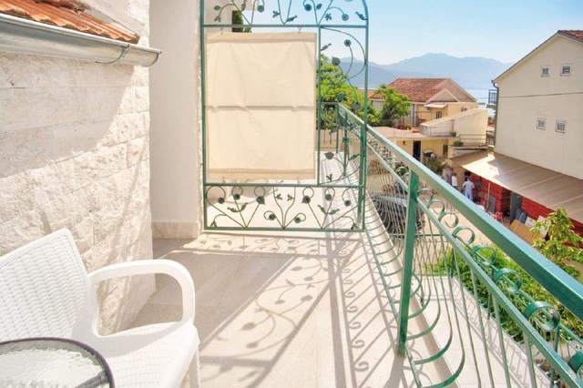 🏠 Недвижимость с 1 спальней · Херцег-Нови · €500 / мес — фото 5 из 10