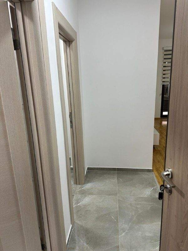 🏠 Квартира с 2 спальнями · Подгорица · €800 / мес — фото 4 из 5