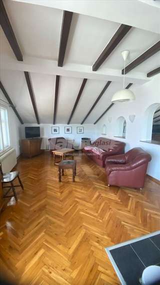 🔗Prelep pristran i svetao stan