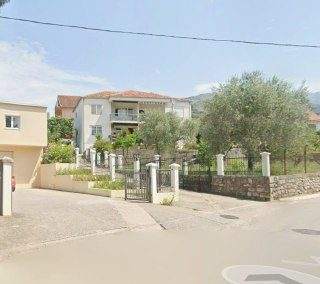 📍 €270.000 · Продажа: вертикальная половина дома в одном из самых тихих и живо — фото 1 из 10