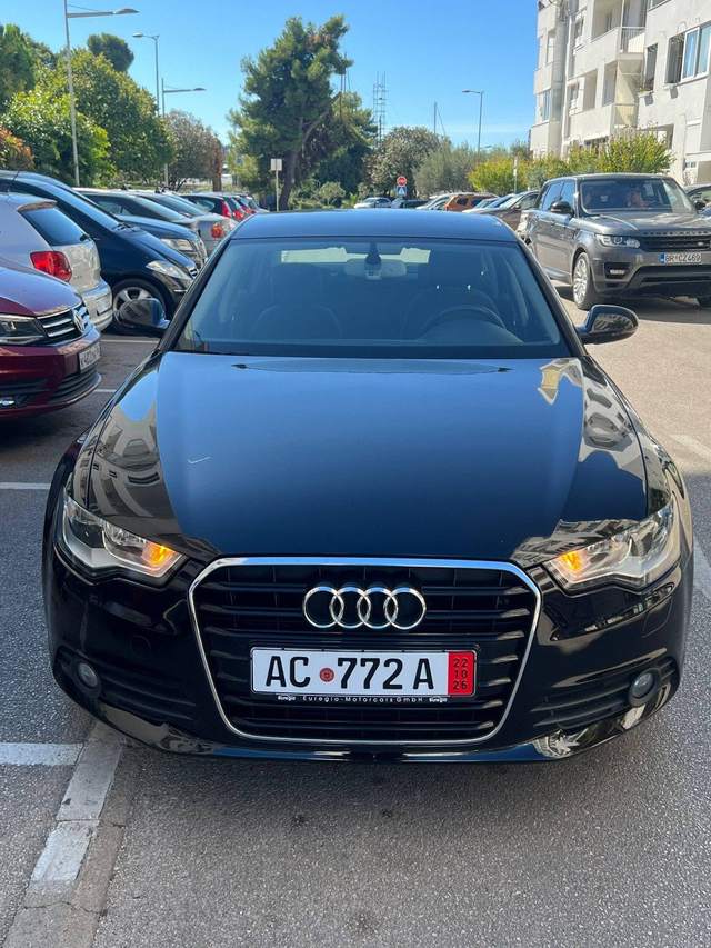 Audi A6 2.0 TDI • 220.000 км • Механика • Из Германии 🇩🇪 — фото 1 из 10