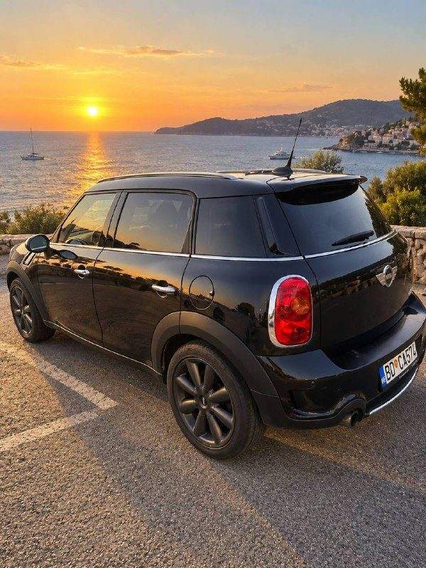 •Сдается в аренду · Mini Cooper Countryman, автомат — фото 2 из 3