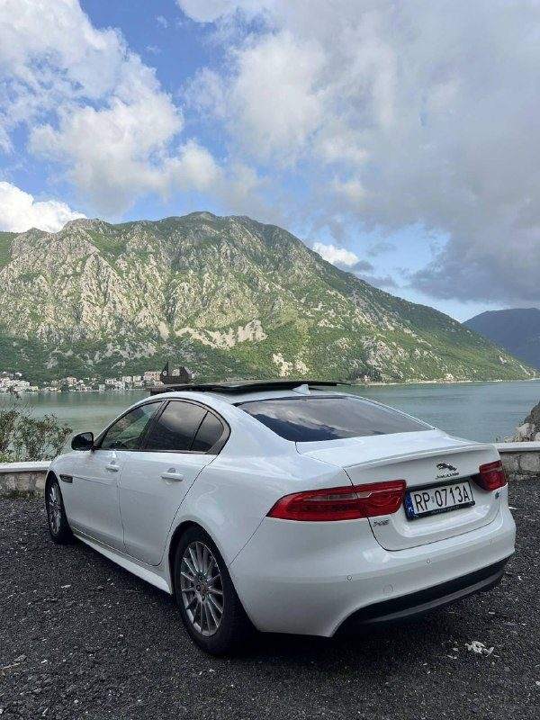 💶12.700€ · 🏎️Jaguar XE 2.0d R-Sport — фото 2 из 10