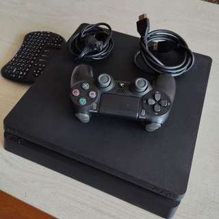Продам PS4 slim 500 + родной dualshock