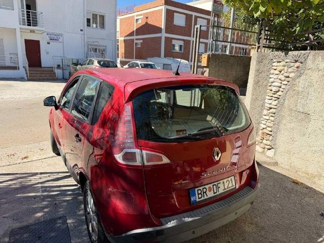 🚗 Renault - Scenic - 1.9 DCI — 2009 г — фото 4 из 10