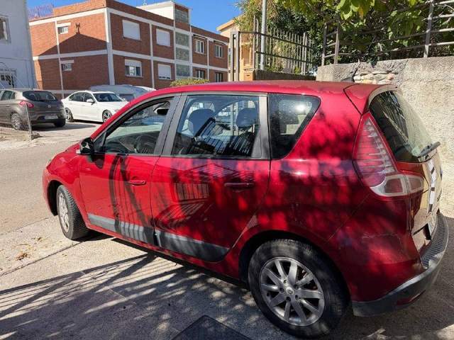 🚗 Renault - Scenic - 1.9 DCI — 2009 г — фото 5 из 10
