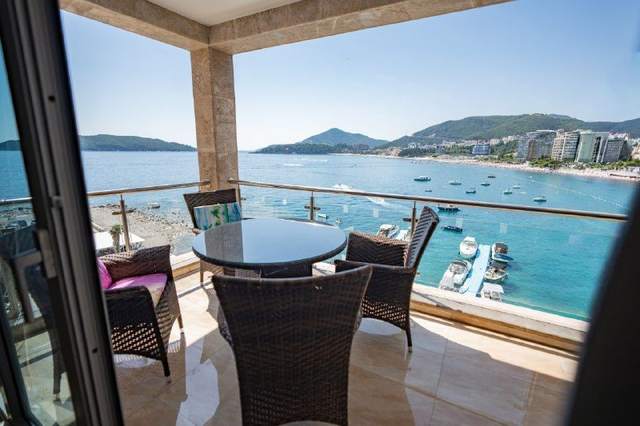 🏠 Квартира с 2 спальнями · Рафаиловичи · €349 900 — фото 4 из 10