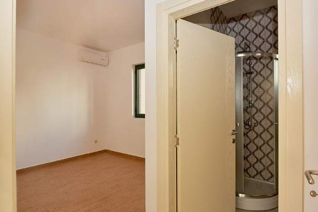 🏠 Квартира с 2 спальнями · Бечичи · €233 750 — фото 10 из 10