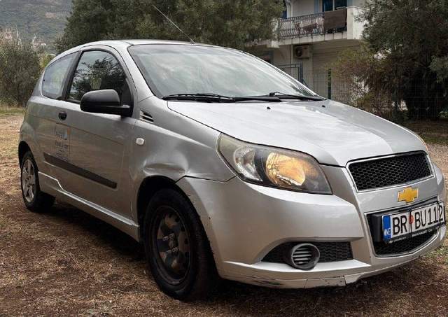 Chevrolet Aveo 1.2 бензин, 2011 г — фото 4 из 9