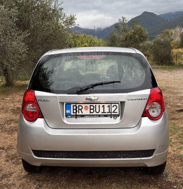 Chevrolet Aveo 1.2 бензин, 2011 г — фото 8 из 9