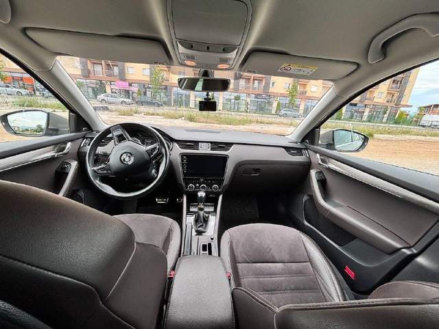 Skoda Octavia Scout 2019 2.0 TSI полный привод — фото 3 из 6