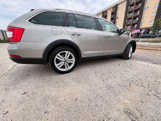Skoda Octavia Scout 2019 2.0 TSI полный привод