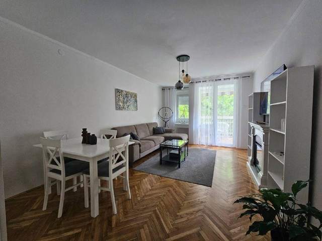 Квартира с 2 спальнями в тихом, зеленом районе Будвы — фото 1 из 10