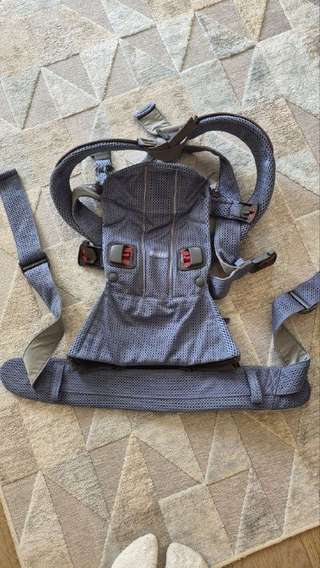 BabyBjörn Baby Carrier One Air (из дышащей сетчатой ткани 3D Mesh)