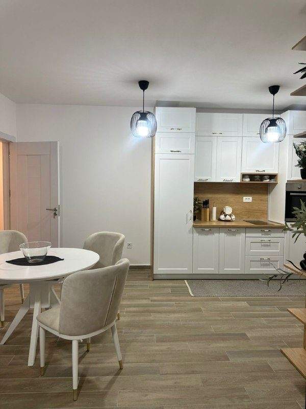 🏠 Квартира с 2 спальнями · Бечичи · €1 200 / мес — фото 10 из 10