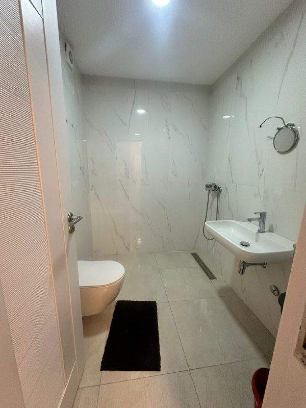 🏠 Квартира с 2 спальнями · Бечичи · €1 200 / мес — фото 7 из 10