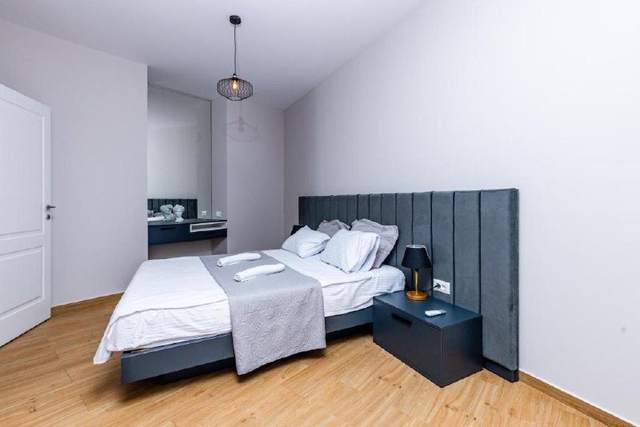 🏠 Квартира с 1 спальней · Бечичи · €900 / мес — фото 7 из 10