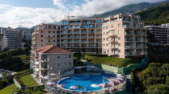 🏠 Квартира с 1 спальней · Бечичи · €900 / мес — фото 8 из 10