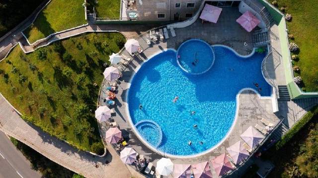 🏠 Квартира с 1 спальней · Бечичи · €900 / мес — фото 9 из 10