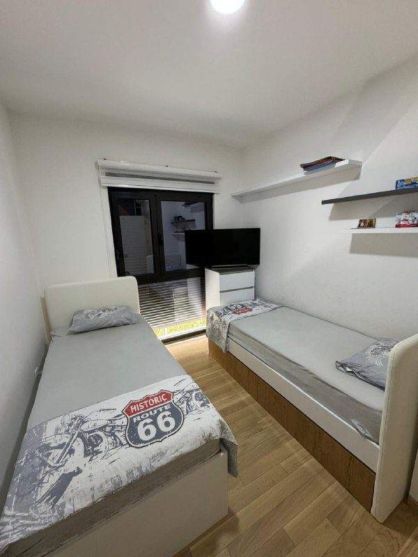 🏠 Квартира с 2 спальнями · Бечичи · €1 000 / мес — фото 7 из 8