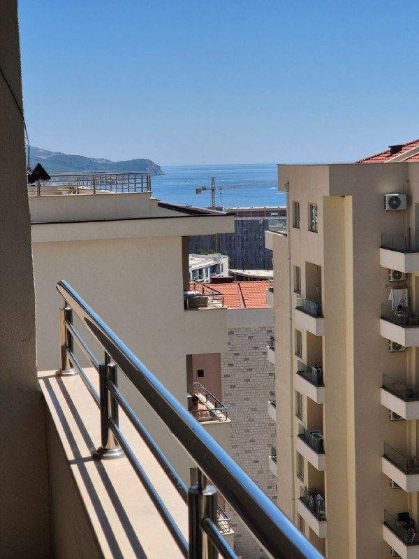 🏠 Квартира с 2 спальнями · Бечичи · €900 / мес — фото 6 из 8