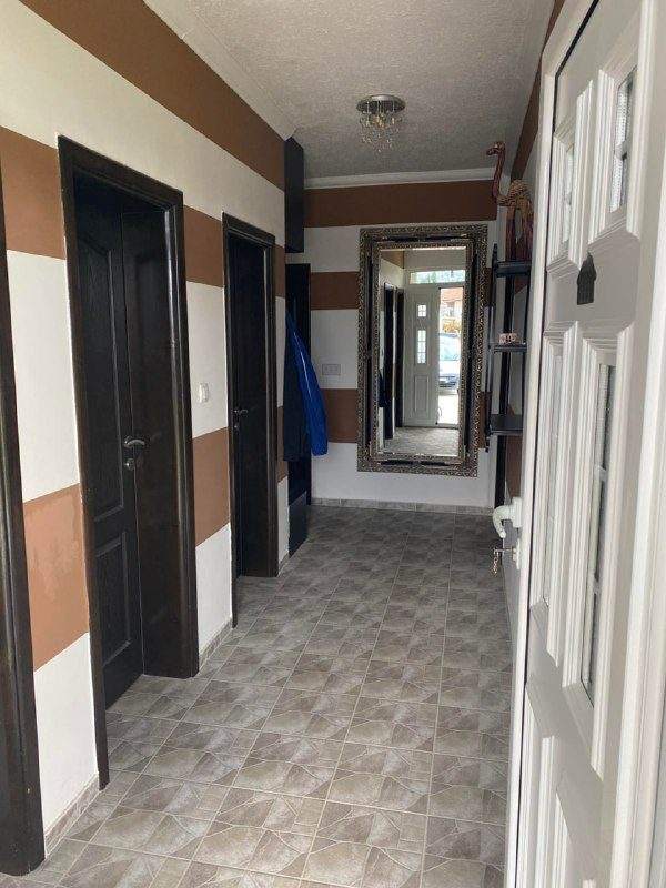 🏠 Недвижимость с 3 спальнями · Подгорица · €2 500 / мес — фото 6 из 10