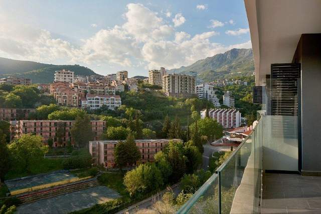 🏠 Квартира с 1 спальней · Бечичи · €800 / мес — фото 8 из 10