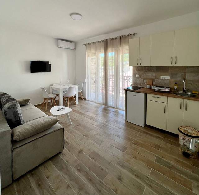 🏡 RELAX APARTMANI SUTOMORE 🇲🇪 — фото 4 из 7