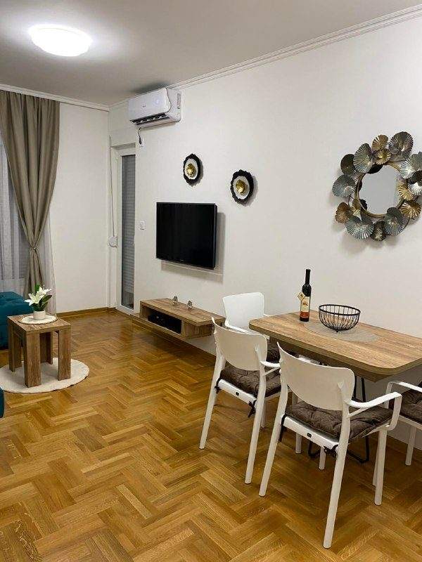 🏠 Квартира с 1 спальней · Будва · €700 / мес — фото 1 из 8