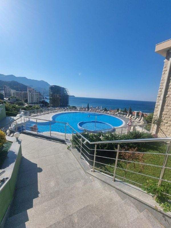 🏠 Студия · Бечичи · €1 200 / мес — фото 2 из 10
