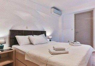 🏠 Квартира с 2 спальнями · Будва, Центр · €1 000 / мес — фото 2 из 10