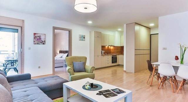 🏠 Квартира с 2 спальнями · Будва, Центр · €1 000 / мес — фото 8 из 10