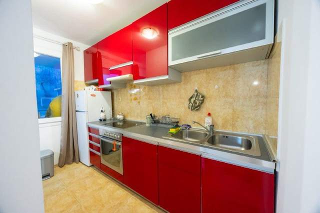 🏠 Квартира с 1 спальней · Будва, Обилазница · €450 / мес — фото 2 из 10