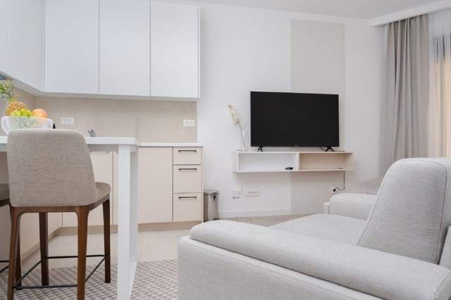 🏠 Студия · Будва, Центр · €550 / мес — фото 6 из 10
