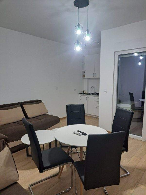 🏠 Студия · Будва, Главный бульвар · €350 / мес — фото 4 из 7