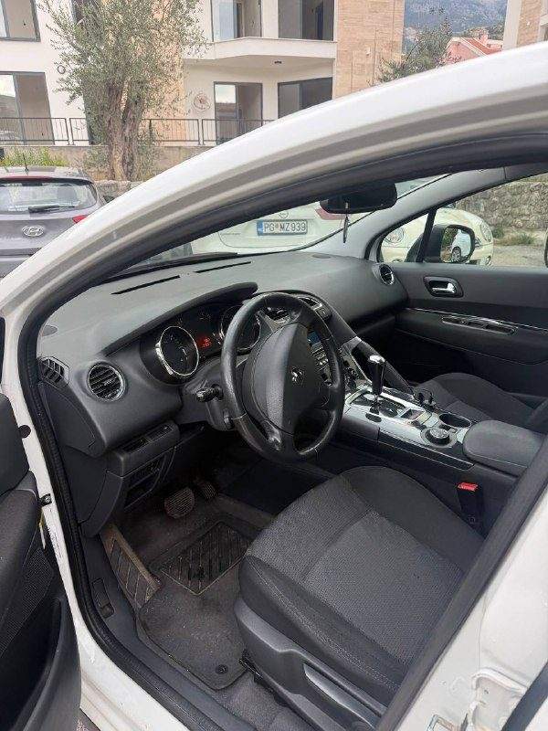 Продам пежо года 1.6hdi 279000km — фото 7 из 9