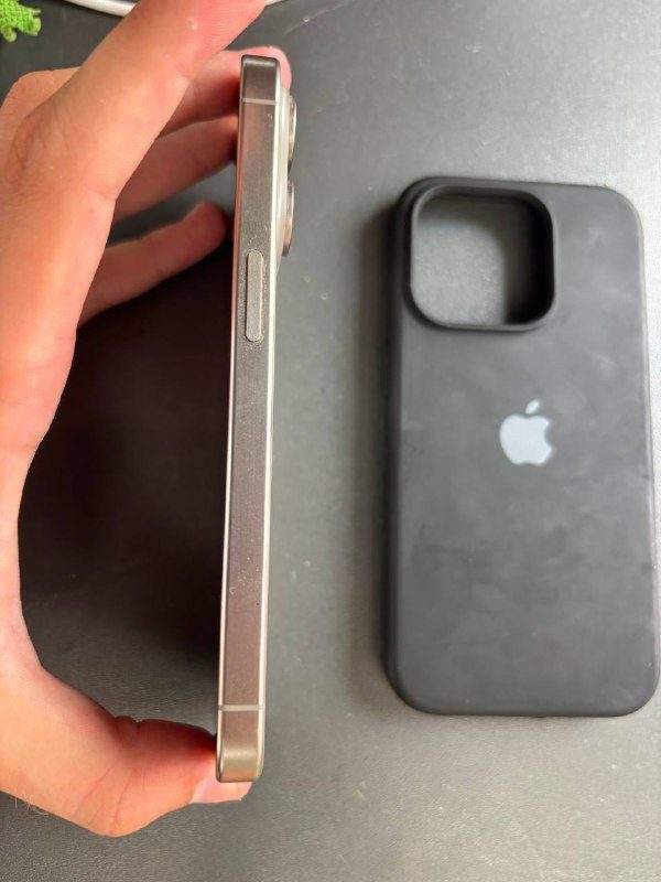 iPhone 15 Pro 128 GB — фото 2 из 3